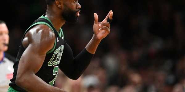 国际足联俱乐部世界杯-调整一下手感！杰伦·布朗半场中投不准&amp;amp;两分球仅9中2